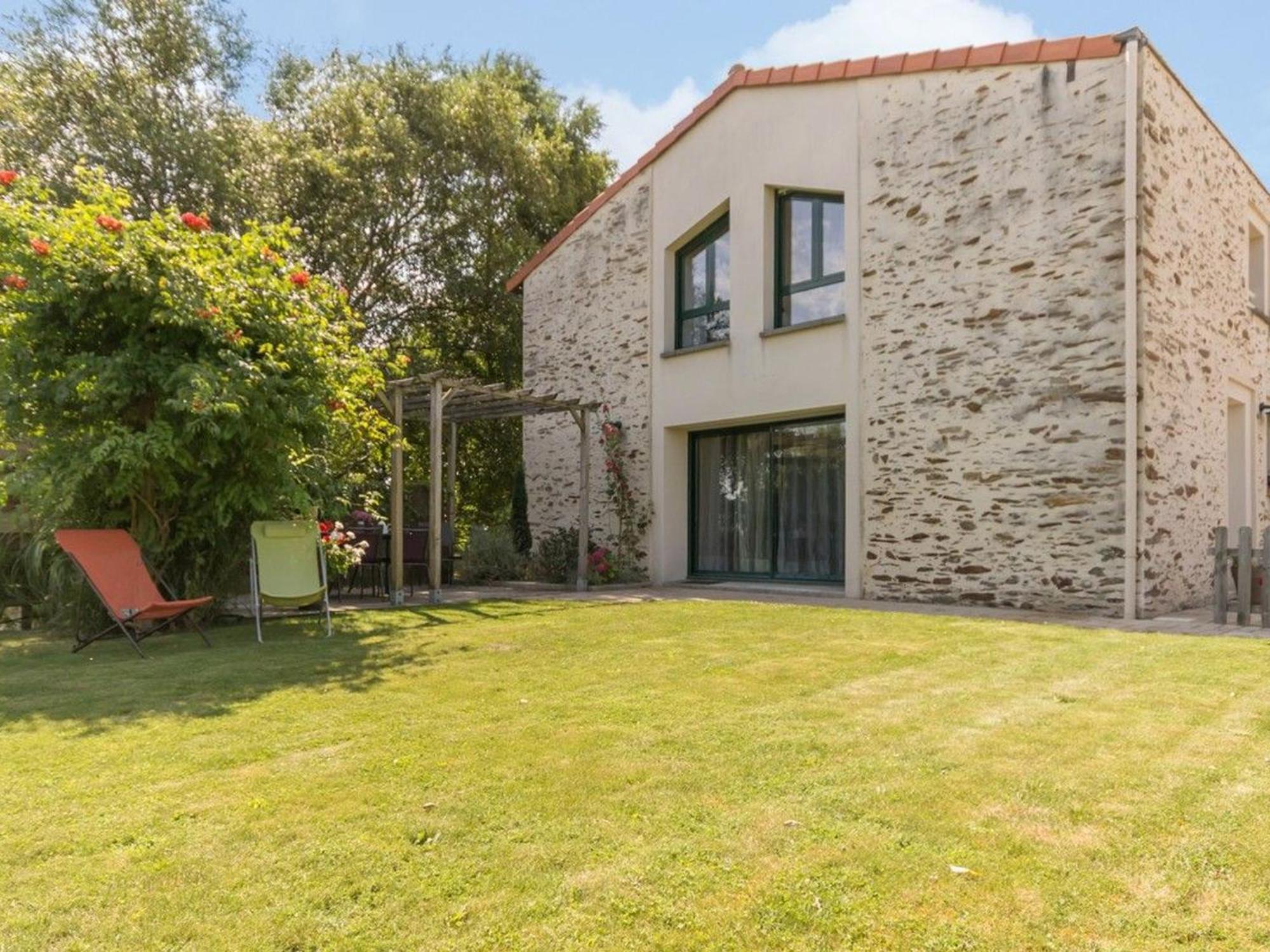 Charmante Maison Renovee A 300M De La Loire Avec Jardin, Terrasse, Wifi Et Equipements Bebe - Fr-1-306-815 Saint-Julien-de-Concelles Екстериор снимка